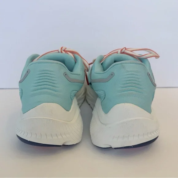 Altra Via Olympus light blue running shoes, Size 7 - Picture 5 of 8